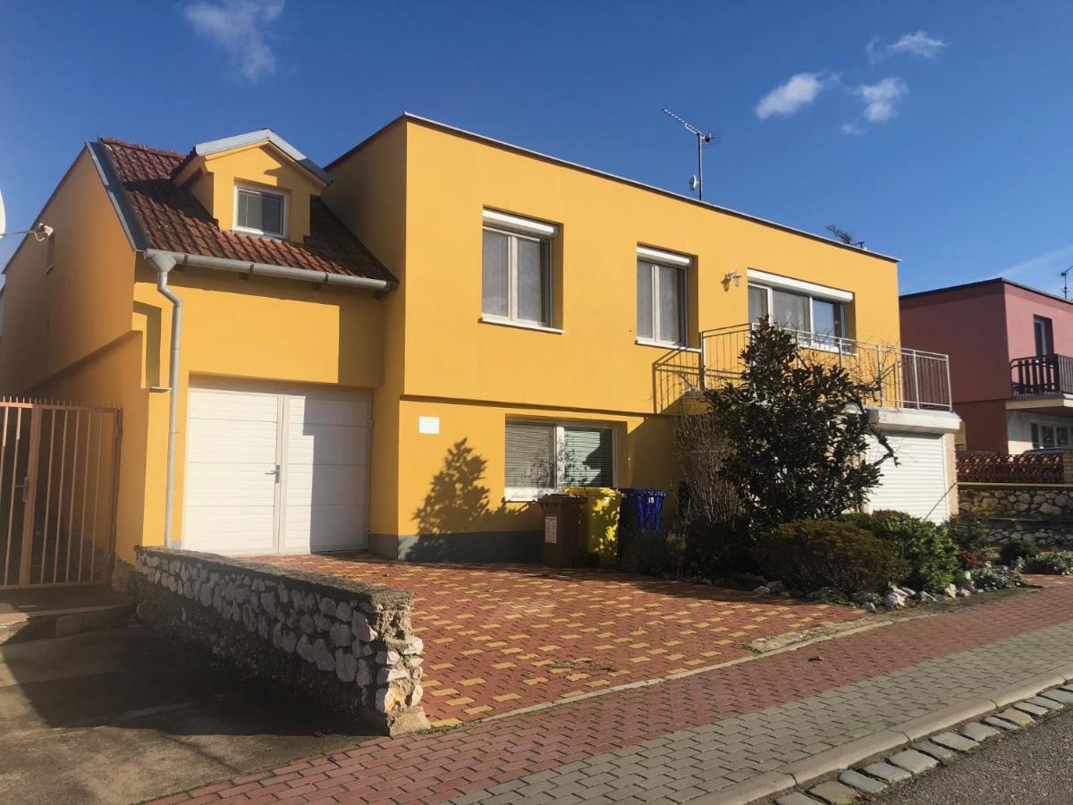 Ubytovani U Jerabku - Parkovani Zdarma Mikulov Εξωτερικό φωτογραφία